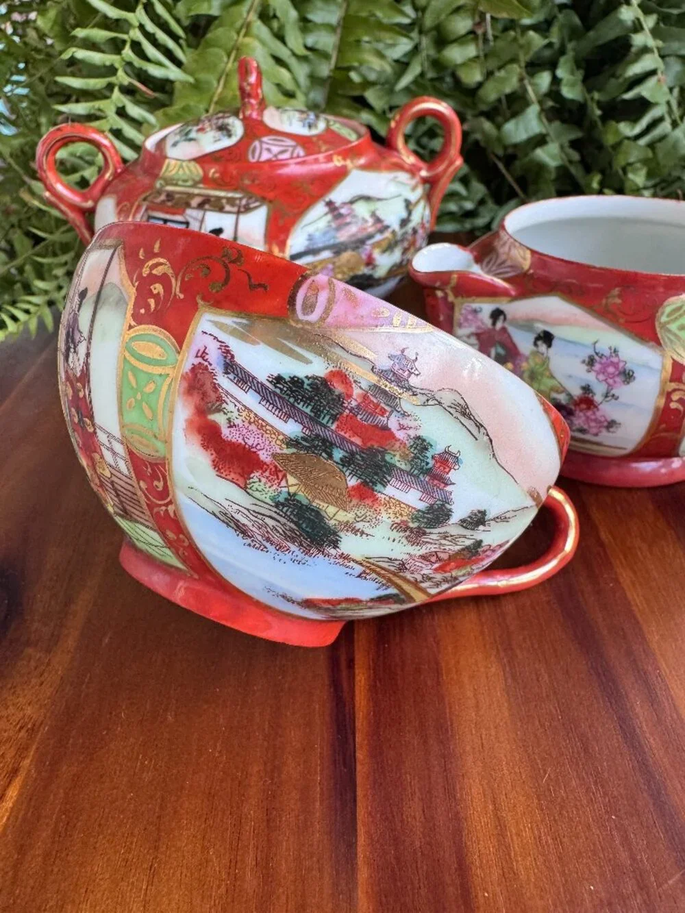 Antique Kutani Ware Geisha Cup, Japan